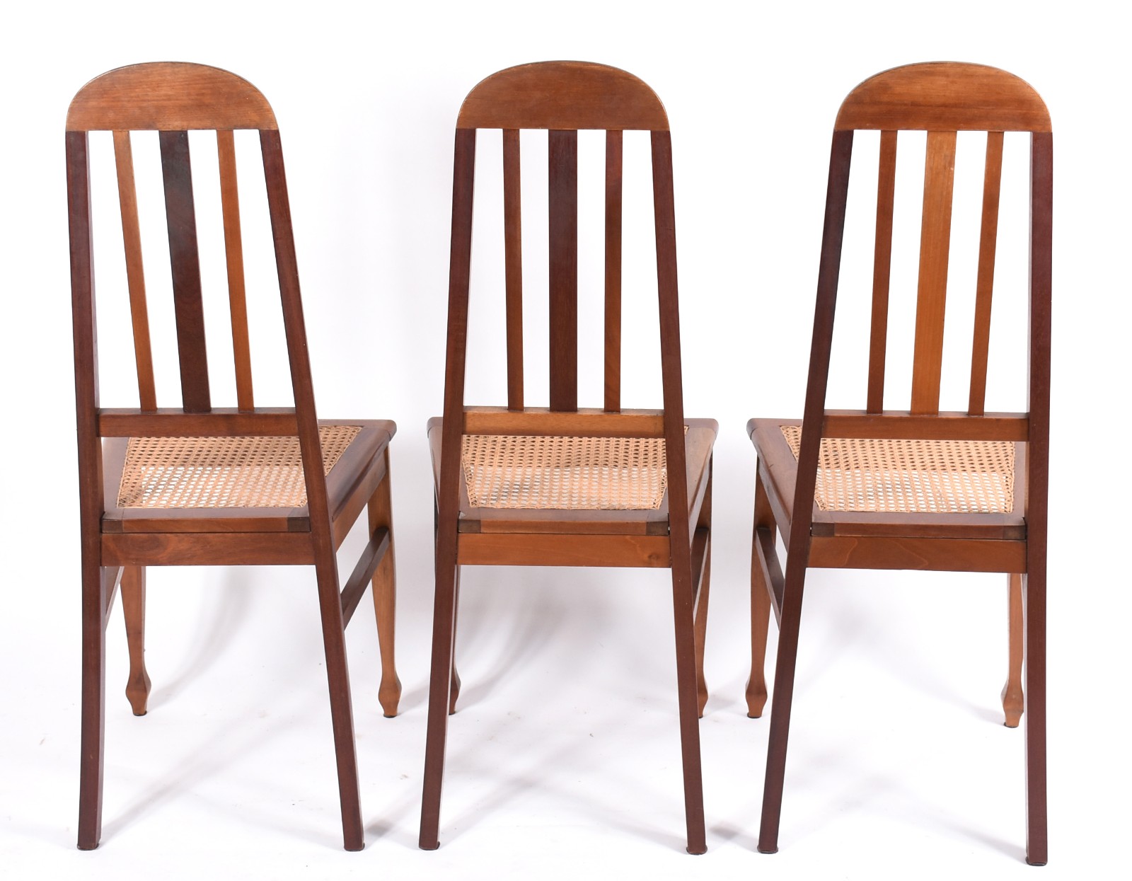 Conjunto com seis cadeiras de madeira nobre para sala de jantar... - foto 4 de 6
