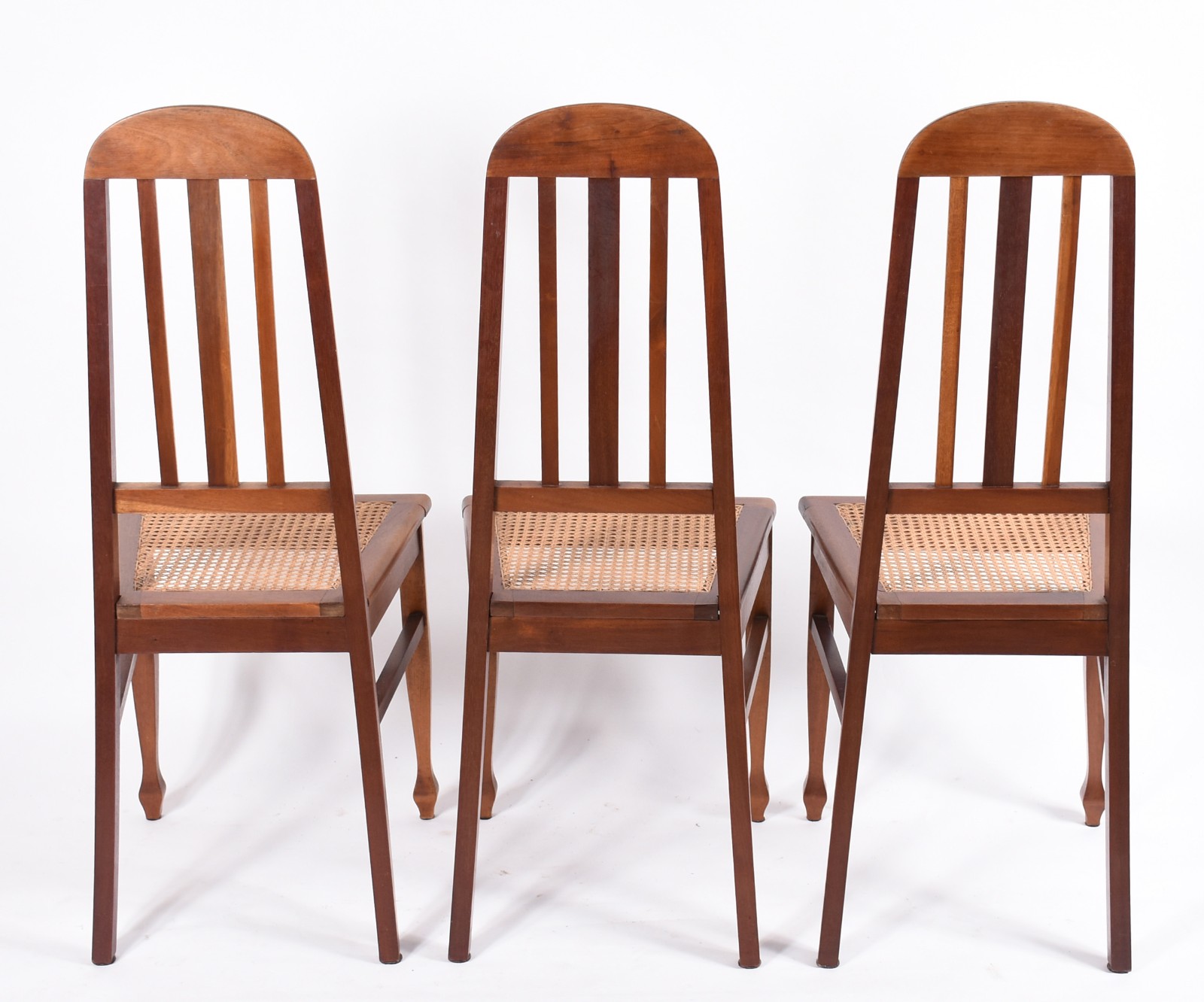 Conjunto com seis cadeiras de madeira nobre para sala de jantar... - foto 5 de 6