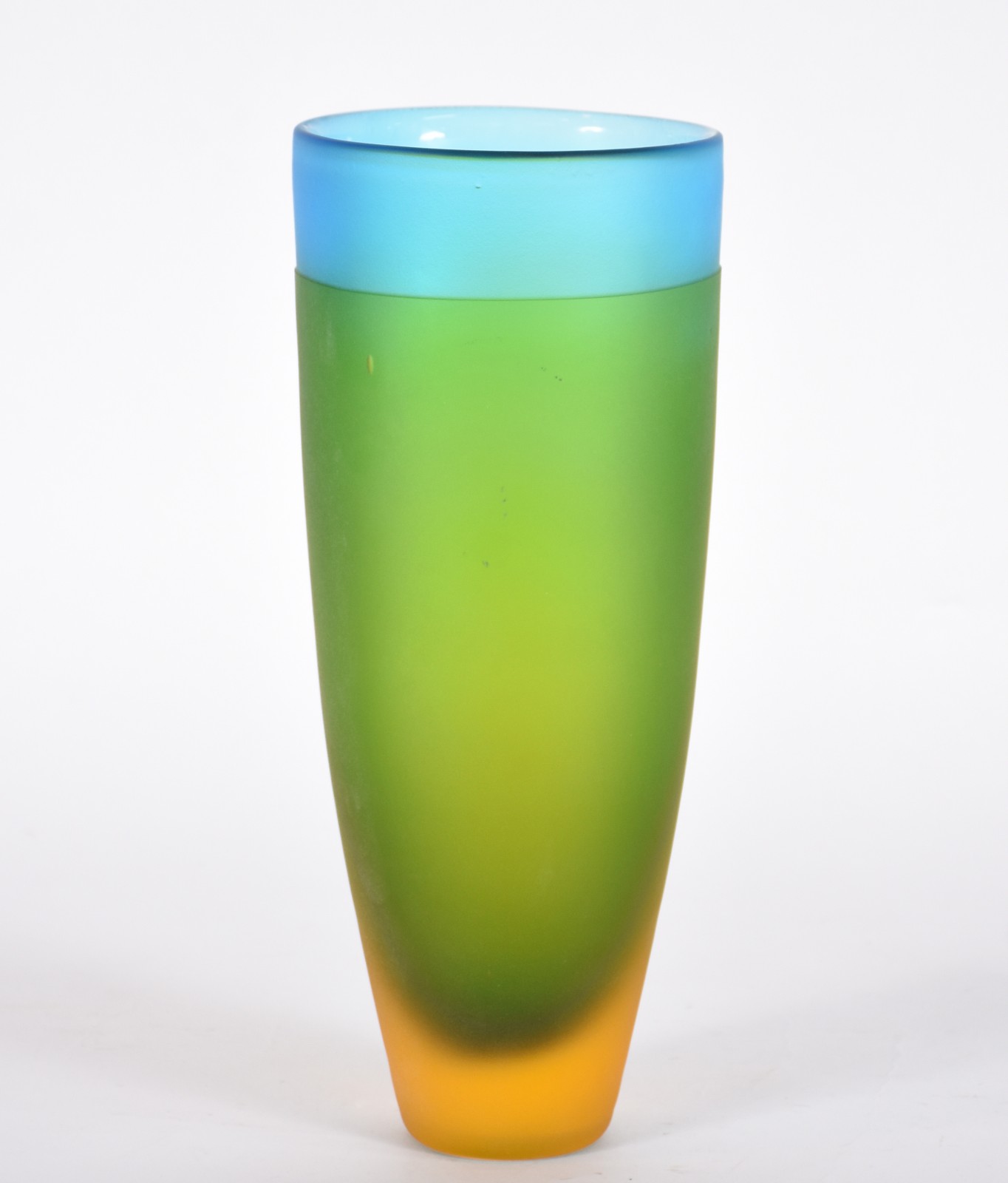 Vaso de vidro fosco em degrade verde e azul. - foto 1 de 4