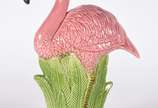 Escultura de cerâmica representando flamingo em... - Escultura de cerâmica representando flamingo em policromia.<br><br>