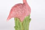 Escultura de cerâmica representando flamingo em... - Escultura de cerâmica representando flamingo em policromia.<br><br>