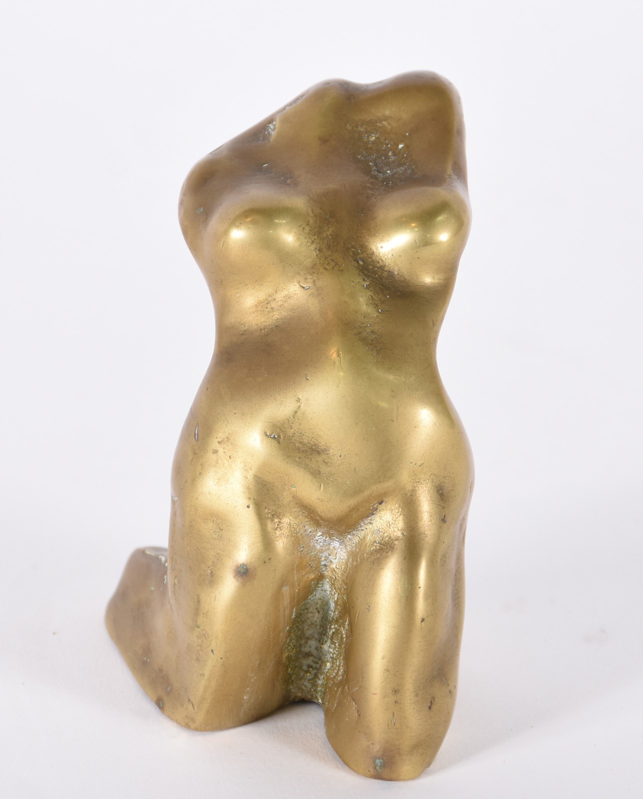 Escultura representando Torso feminino de bronze. - foto 1 de 4