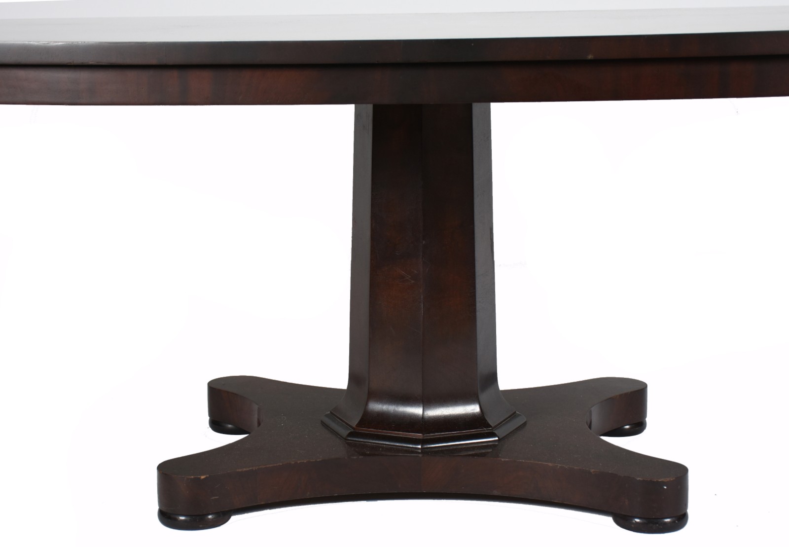 Mesa de jantar de madeira nobre, apoio em coluna central facetada... - foto 5 de 5