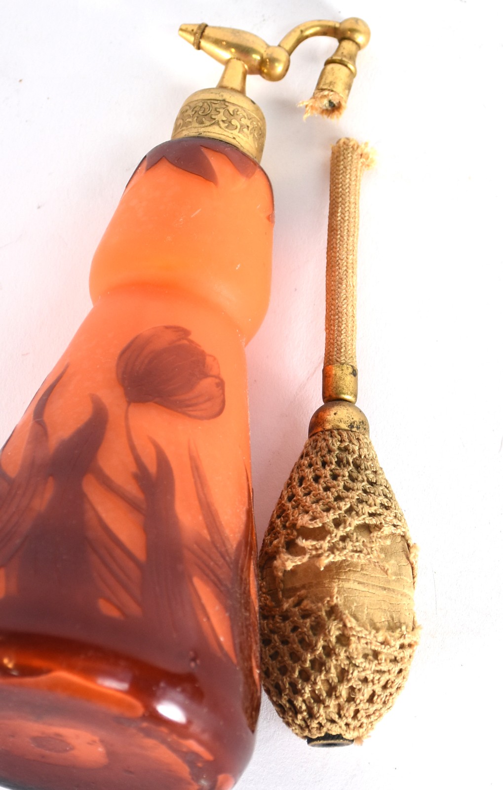 Perfumeiro de pasta de vidro na cor laranja, assinado. - foto 2 de 4