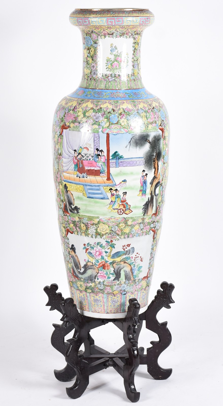 Jarrão de porcelana chinesa policromada (restauro na borda), base de... - foto 4 de 8