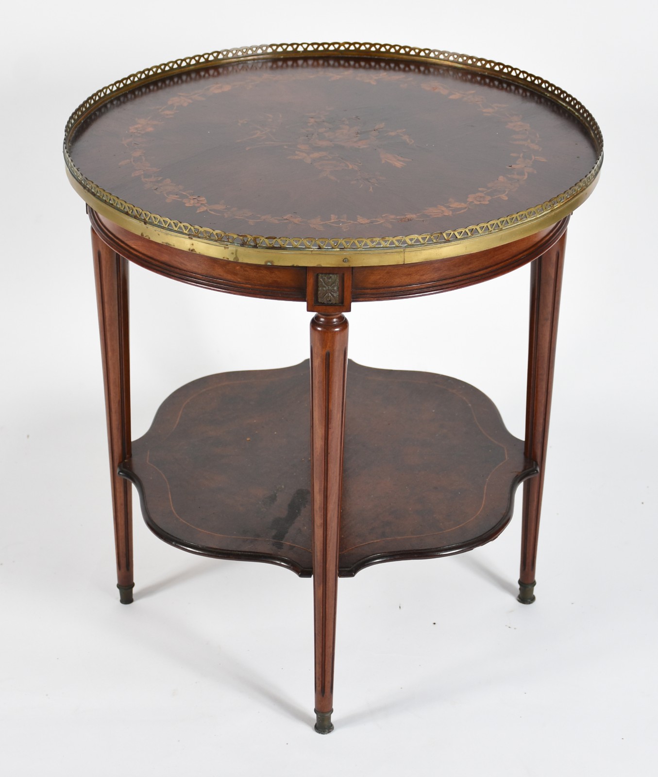 Mesa de centro de madeira com tampo trabalhado em marqueterie, platô... - foto 1 de 6