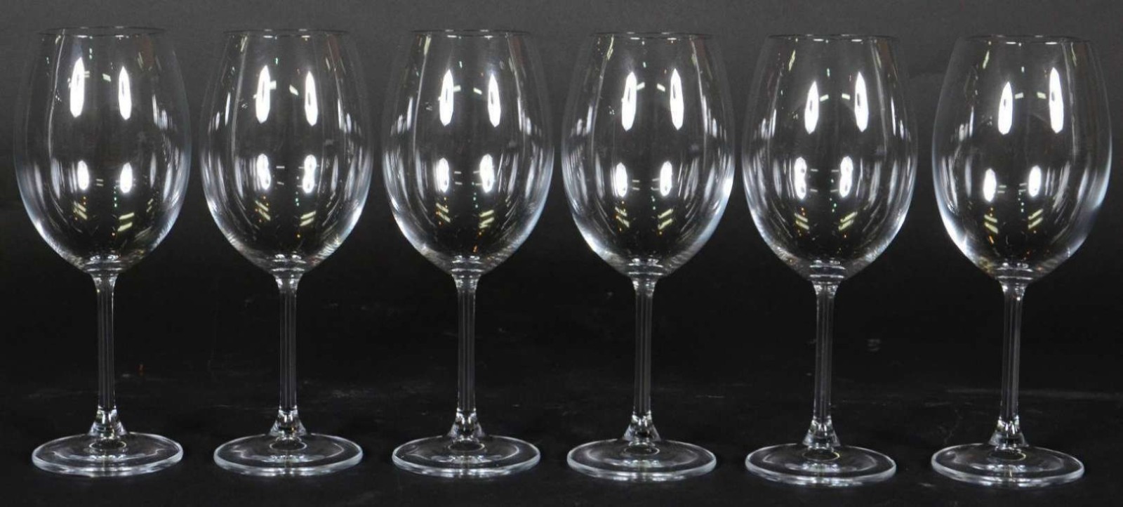 Seis taças de cristal para vinho, 580 ml. - foto 1 de 2