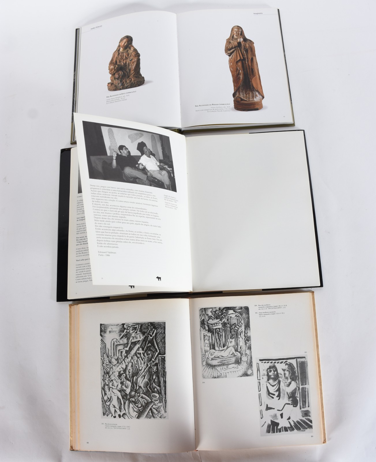 Cinco livros: A) Tomie Ohtake B)Atelier Princesa C)Angelo de Aquino... - foto 8 de 8