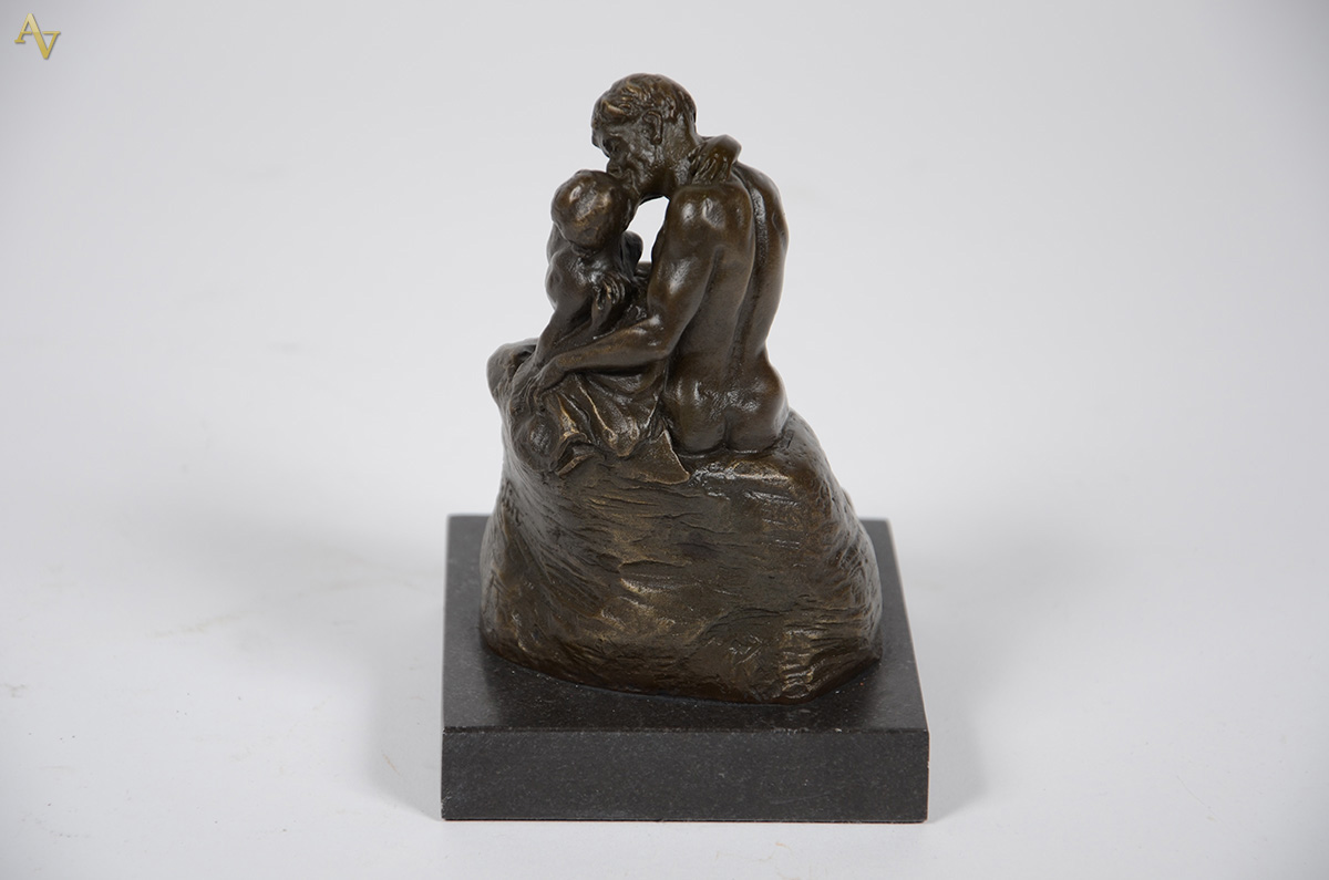 RODIN - Escultura em bronze com base em mármore. Assinado. Medidas... - foto 2 de 3