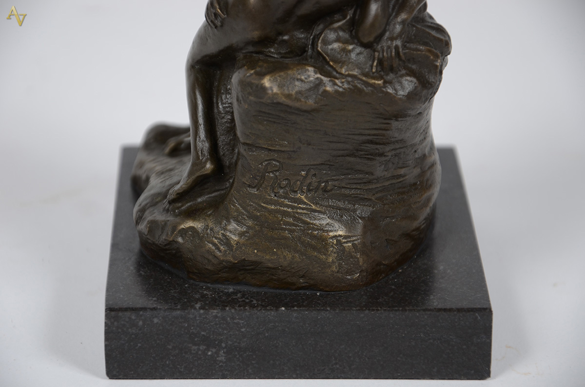 RODIN - Escultura em bronze com base em mármore. Assinado. Medidas... - foto 3 de 3