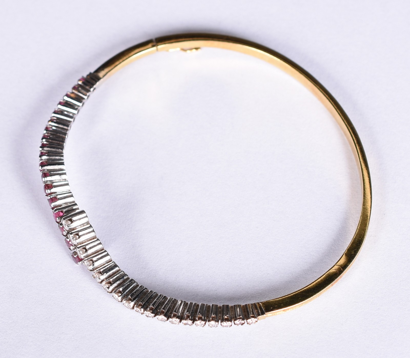 Pulseira feitio bracelete em ouro 18 k e ouro branco com 18... - foto 2 de 4