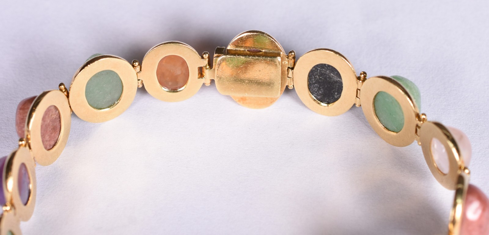 Pulseira em ouro 18 k, contraste 750 e 16 pedras cabochon coloridas... - foto 3 de 4