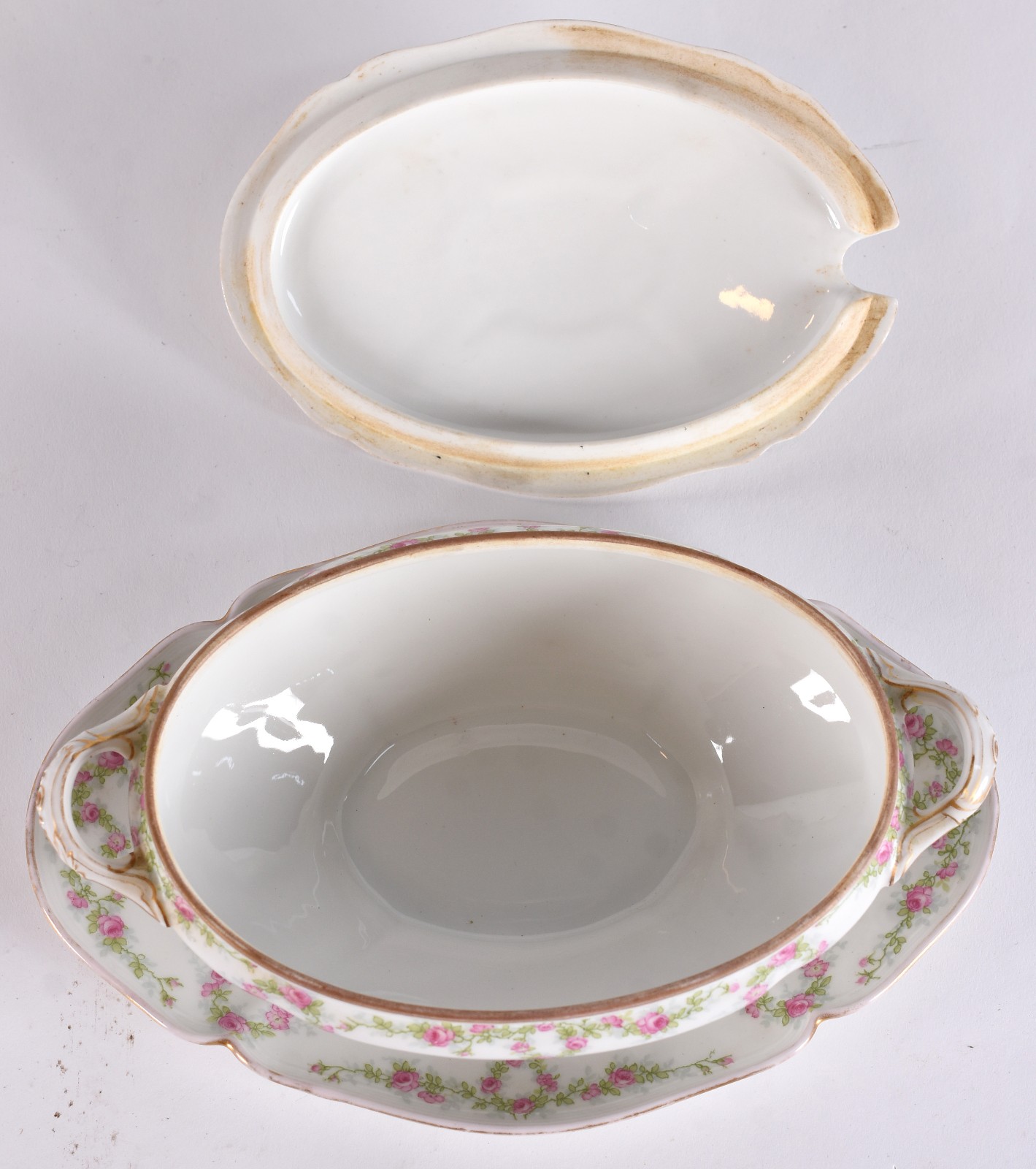 Aparelho de jantar de porcelana francesa E.Bourgeois, Deposée, na cor... - foto 3 de 7