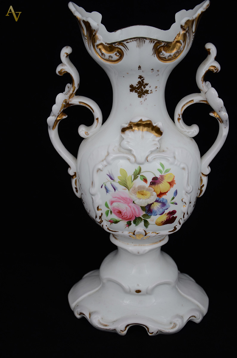 Vaso em porcelana alemã SPM (SIEGMUND PAUL MEYER), decorada com... - foto 2 de 2