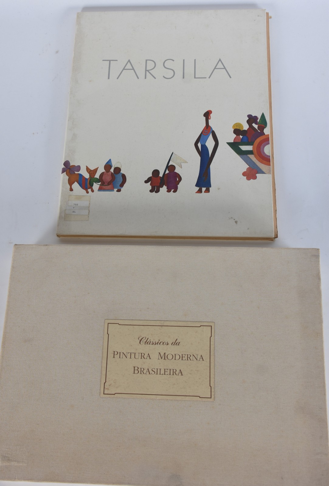 Dois livros: A) Tarsila B) Clássicos da Pintura Moderna Brasileira - foto 1 de 8