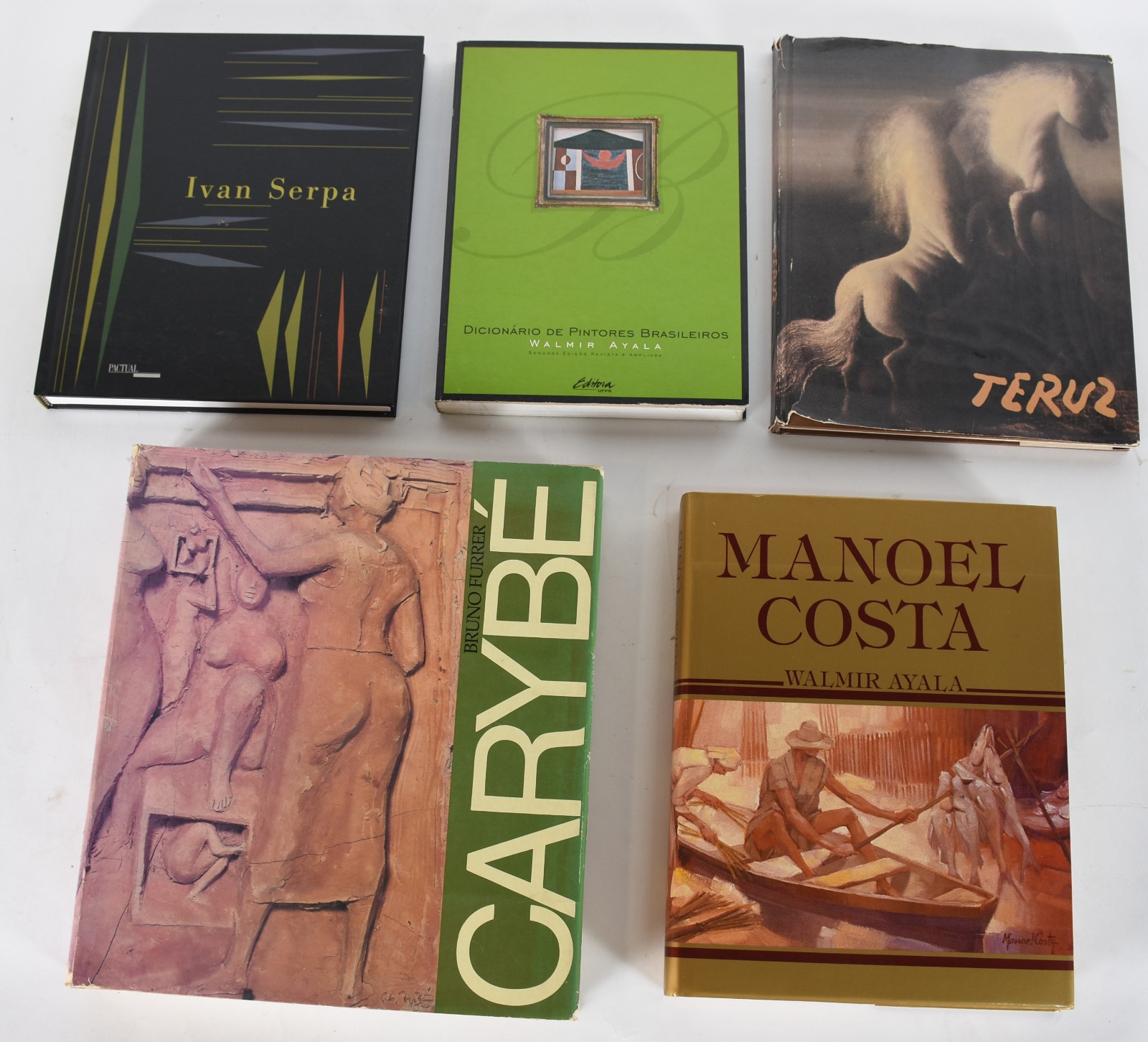 Cinco livros: A)Carybé - Bruno Furrer B)Manoel Costa - Walmir Ayala... - foto 1 de 10
