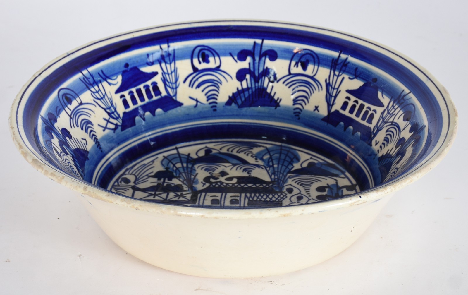 Bowl de porcelana decoração em azul e branco. - foto 2 de 3