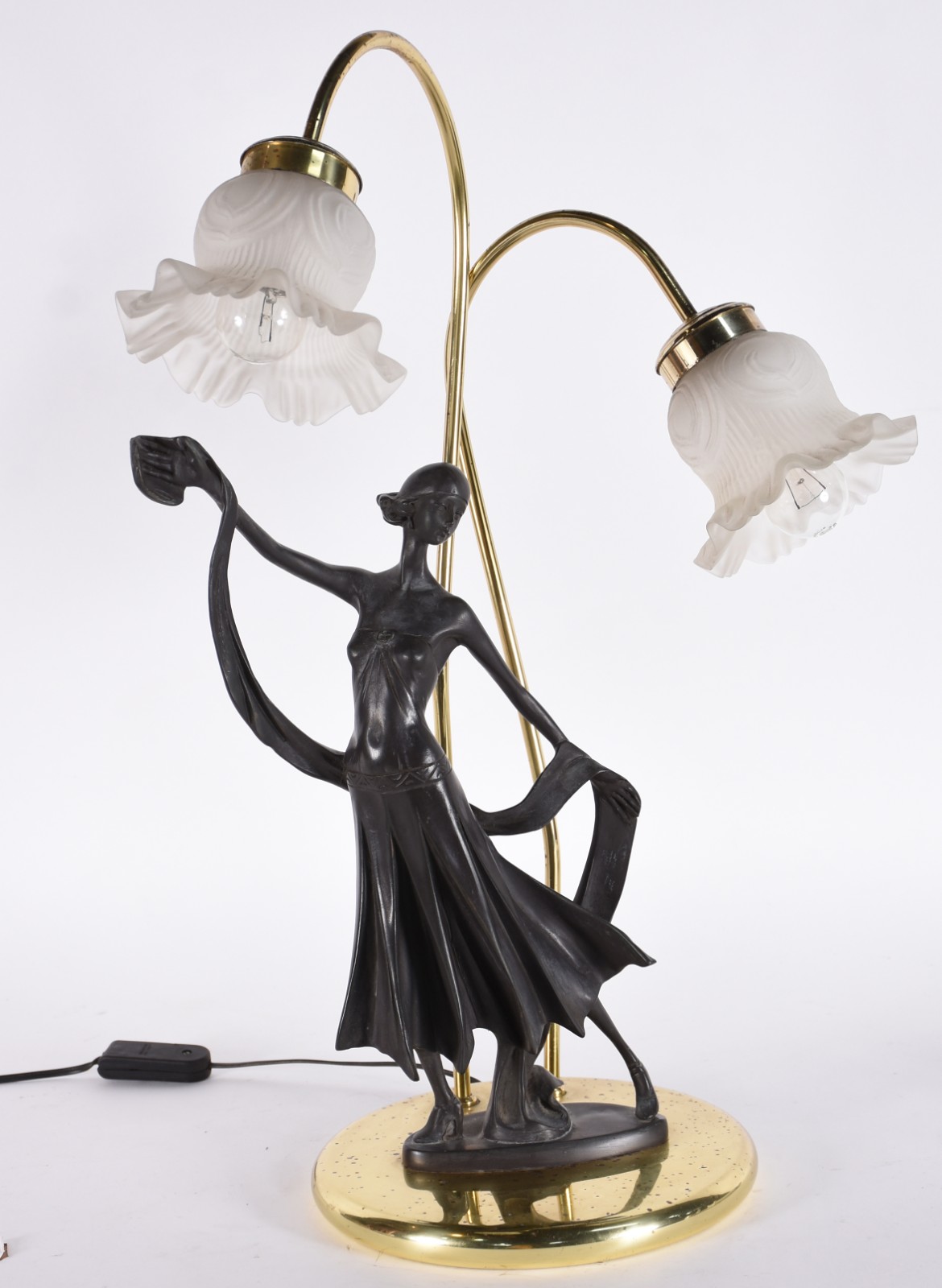 Luminária com figura feminina de resina para 2 luzes (base oxidada). - foto 1 de 4