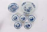 Conjunto com 7 peças de porcelana chinesa(algun... - Conjunto com 7 peças de porcelana chinesa(alguns com fio de cabelo).