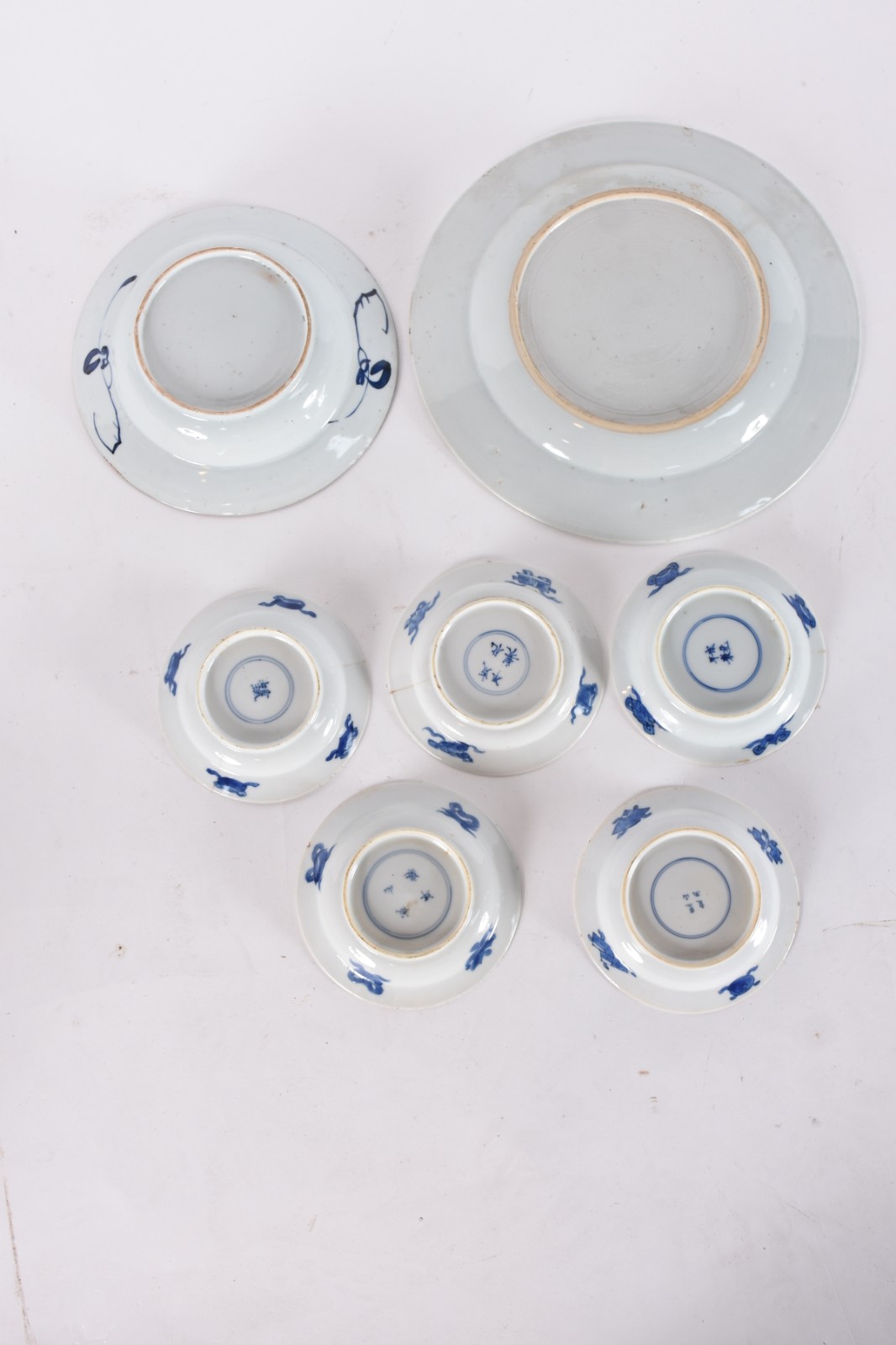 Conjunto com 7 peças de porcelana chinesa(alguns com fio de cabelo). - foto 3 de 4