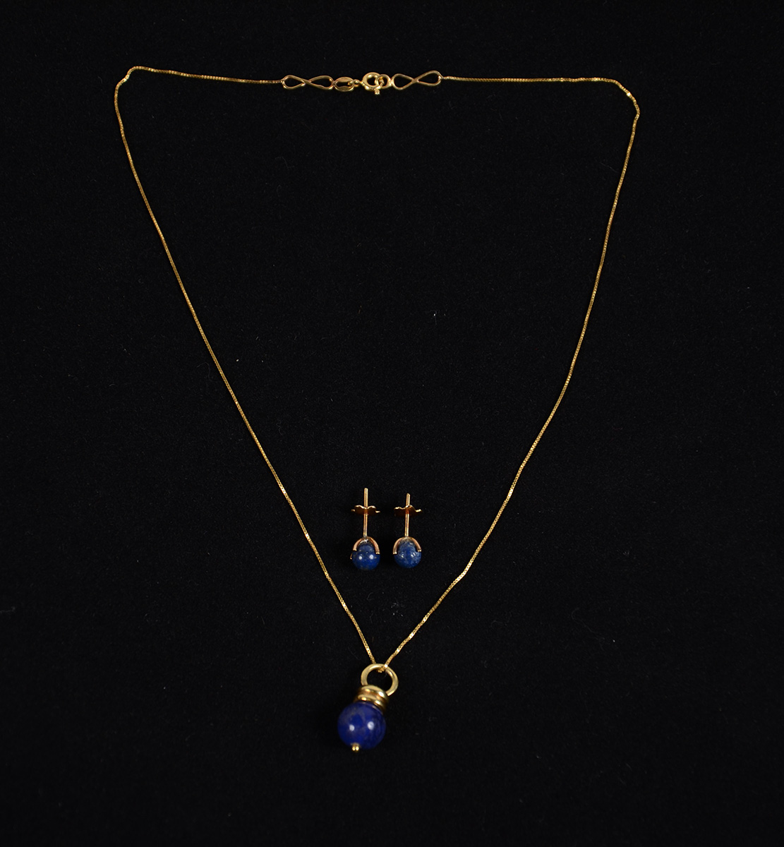Conjunto de gargantilha em ouro 18 k, pingente e par de brincos Lápis... - foto 2 de 2