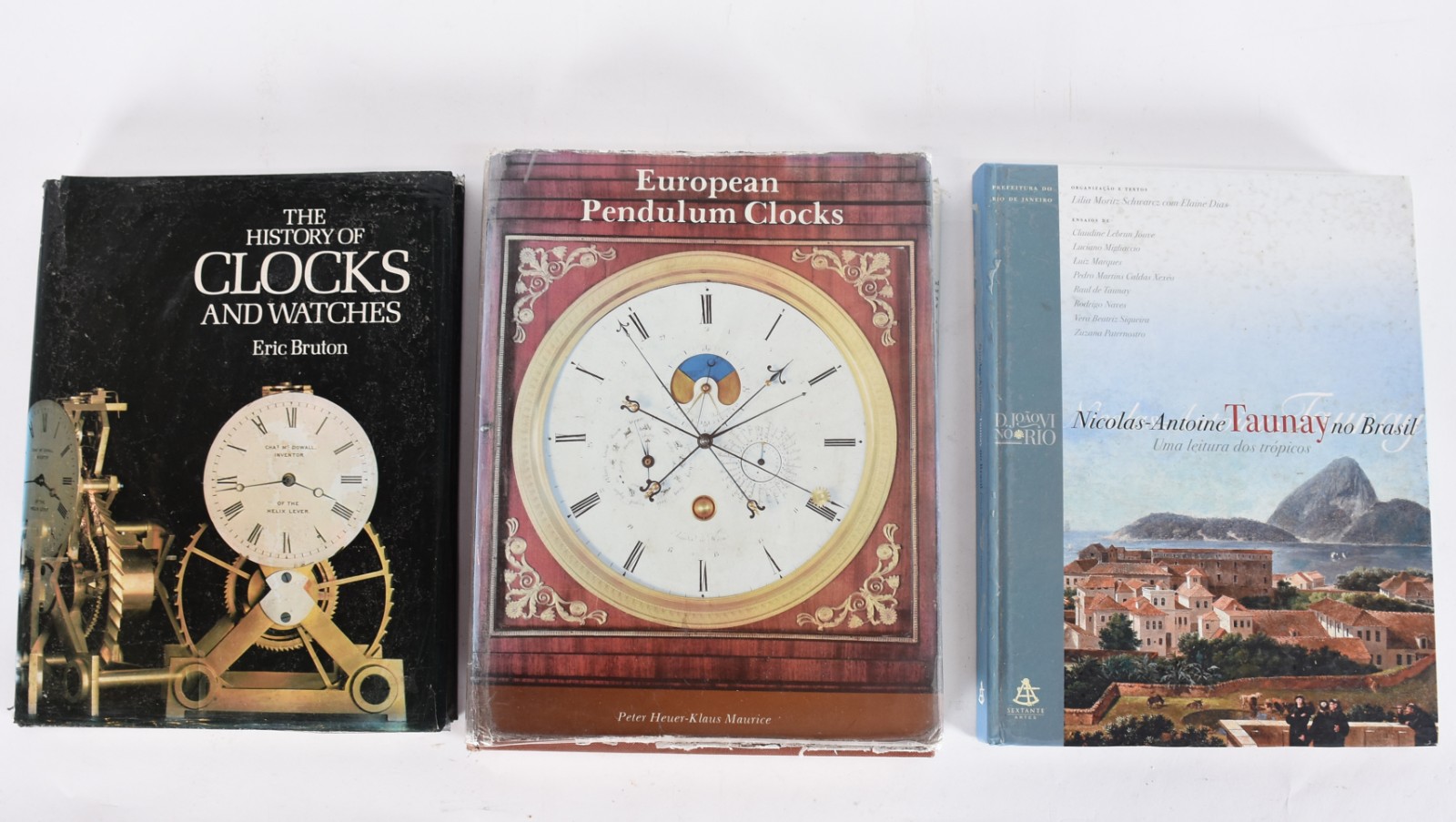 Três livros: A) The History Clocks And Watches - Eric Bruton B)... - foto 1 de 8