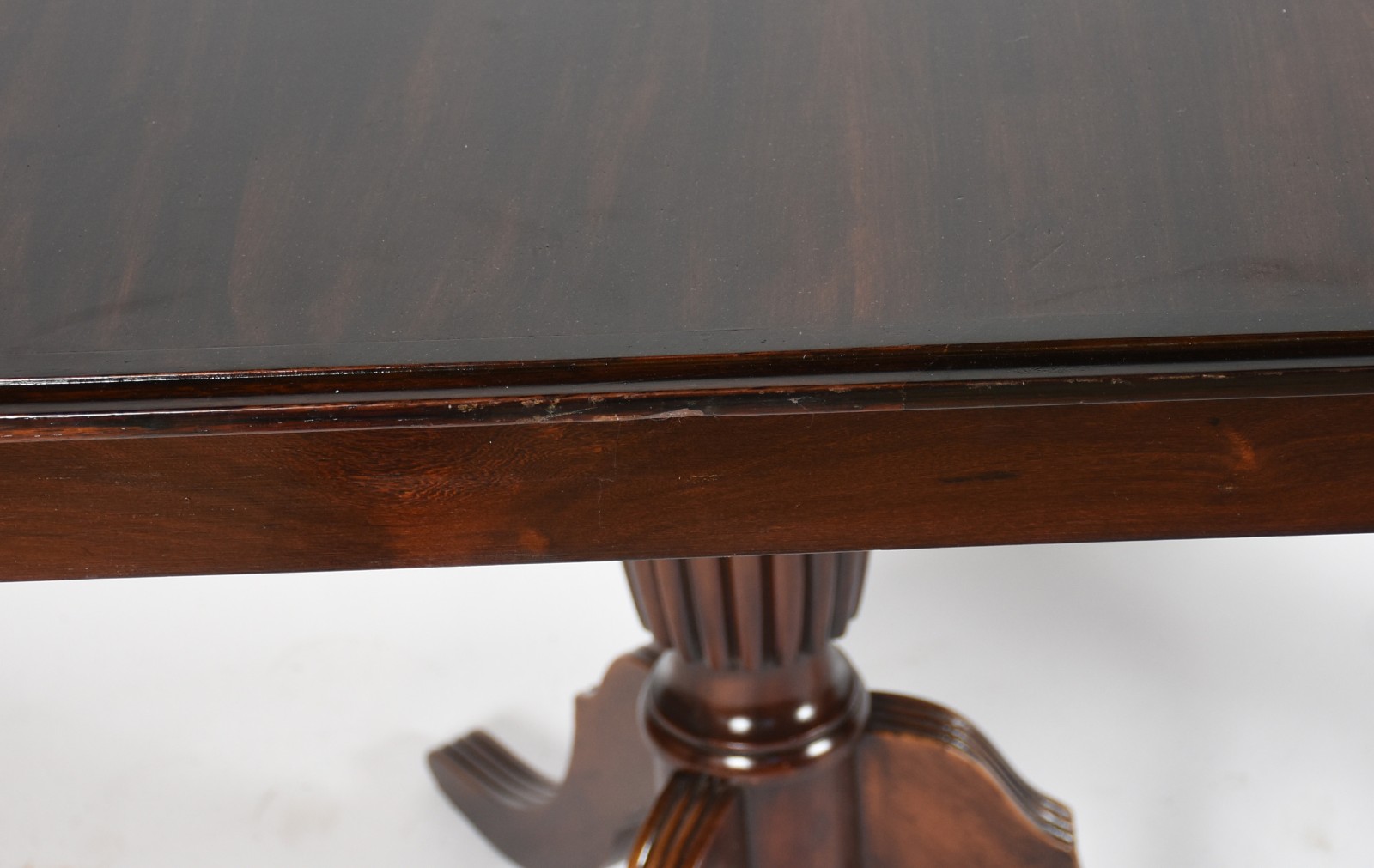 Mesa de jantar de madeira nobre, tampo retangular com 1 tabua... - foto 2 de 6