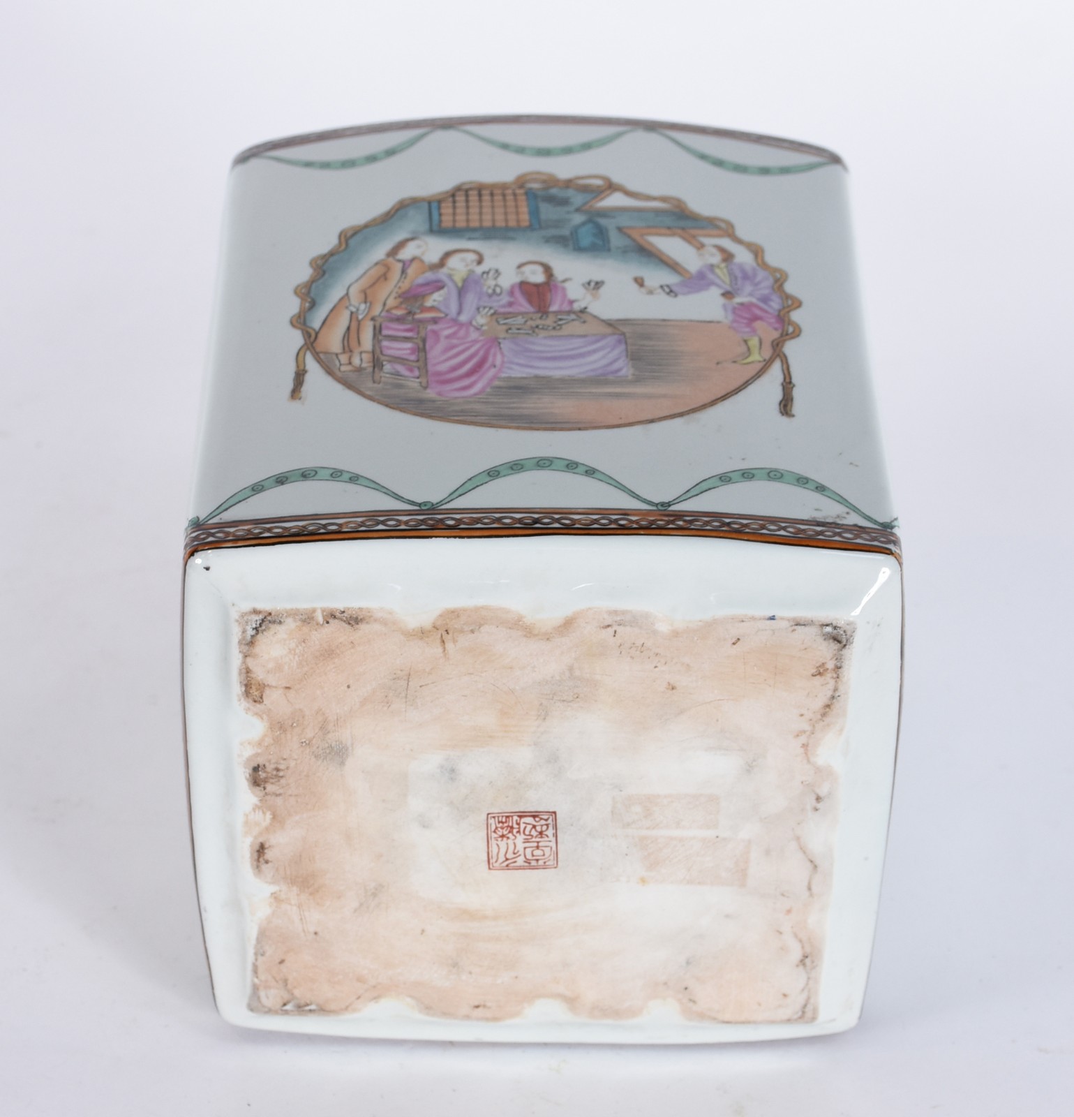 Potiche de porcelana oriental decorado com cena romântica em... - foto 4 de 5