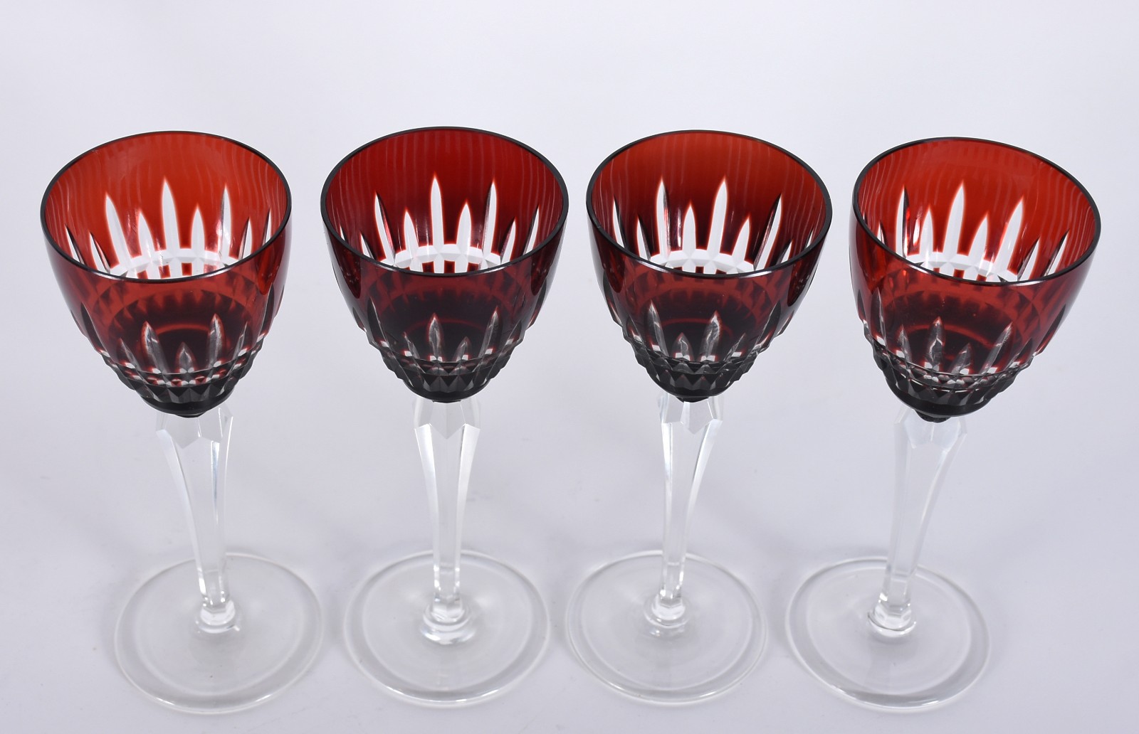 Quatro cálices para vinho de pé alto de cristal double rubi lapidado. - foto 2 de 3