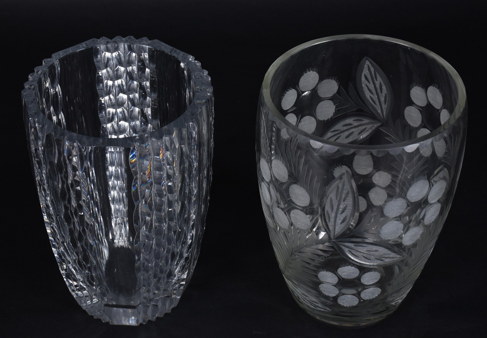 Dois vasos de cristal. - foto 2 de 3