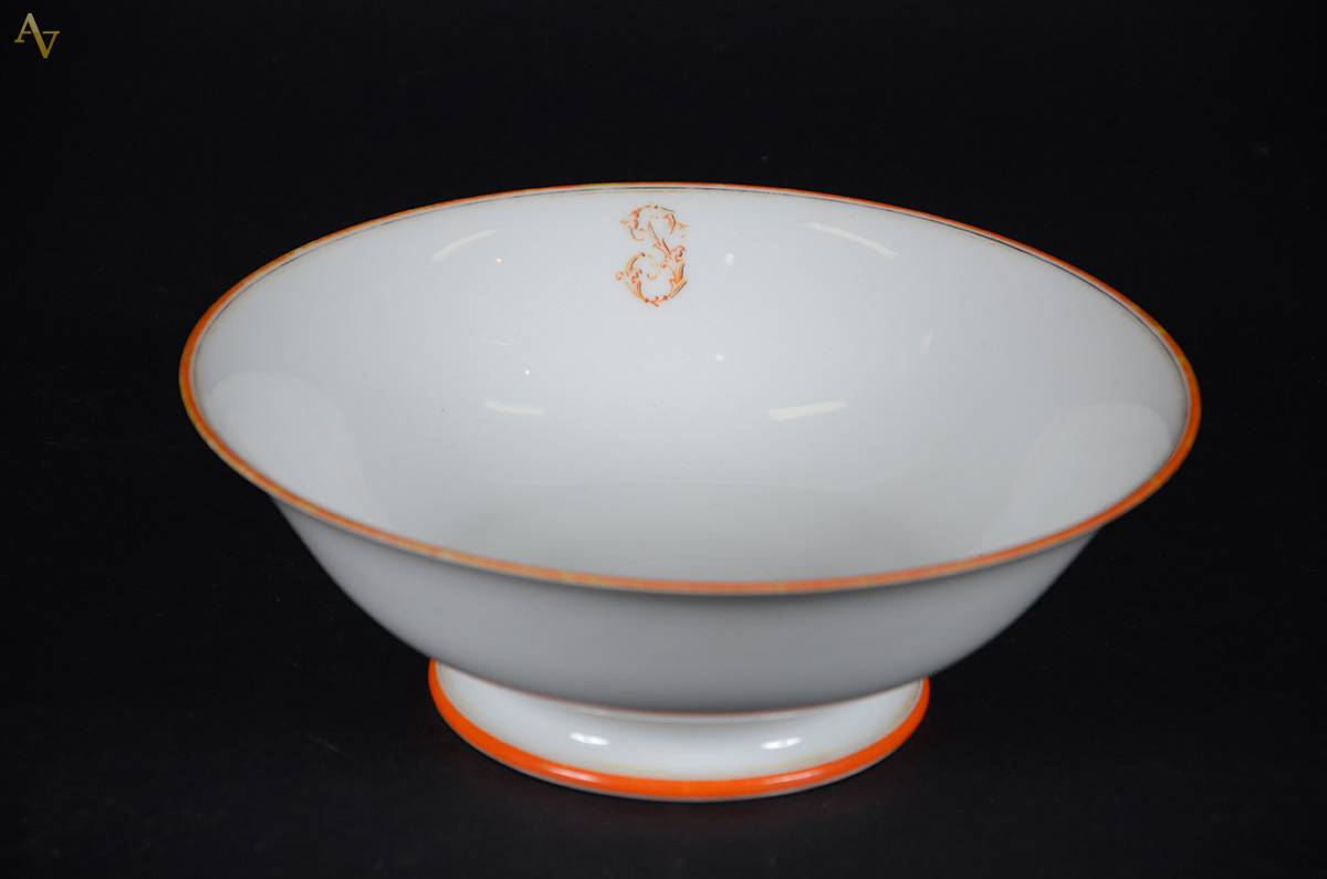 Bowl de porcelana com monograma do Barão de São Geraldo - Fazenda do...
