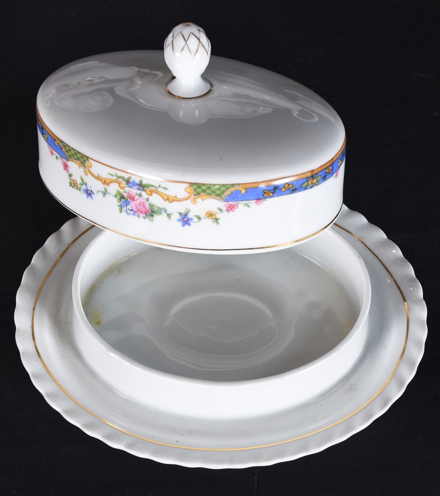 Serviço de chá e café de porcelana tcheca composto de: 4 xícaras de... - foto 3 de 6