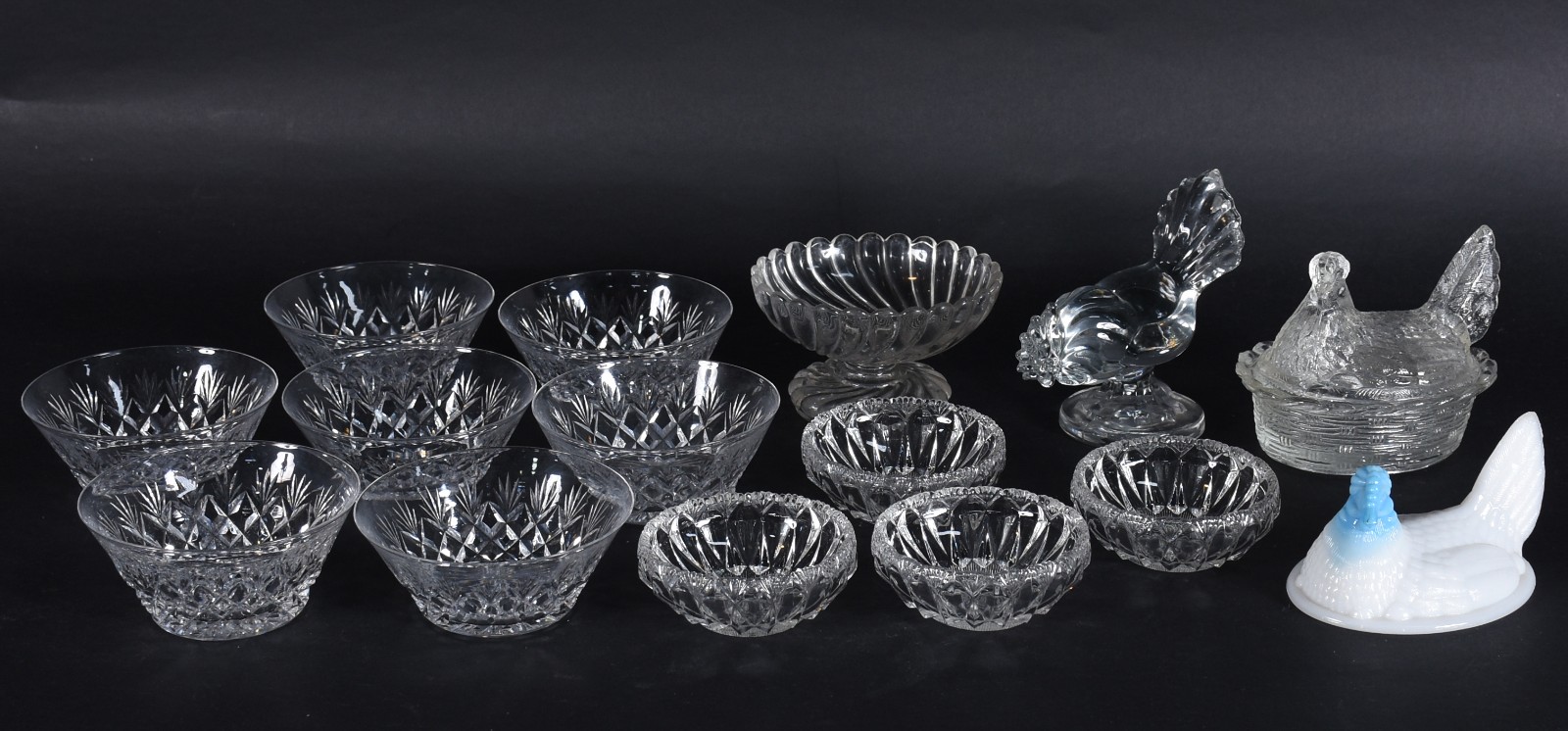 Diversas peças, sendo: 7 bowls de cristal, 4 diferentes, pequena... - foto 1 de 5