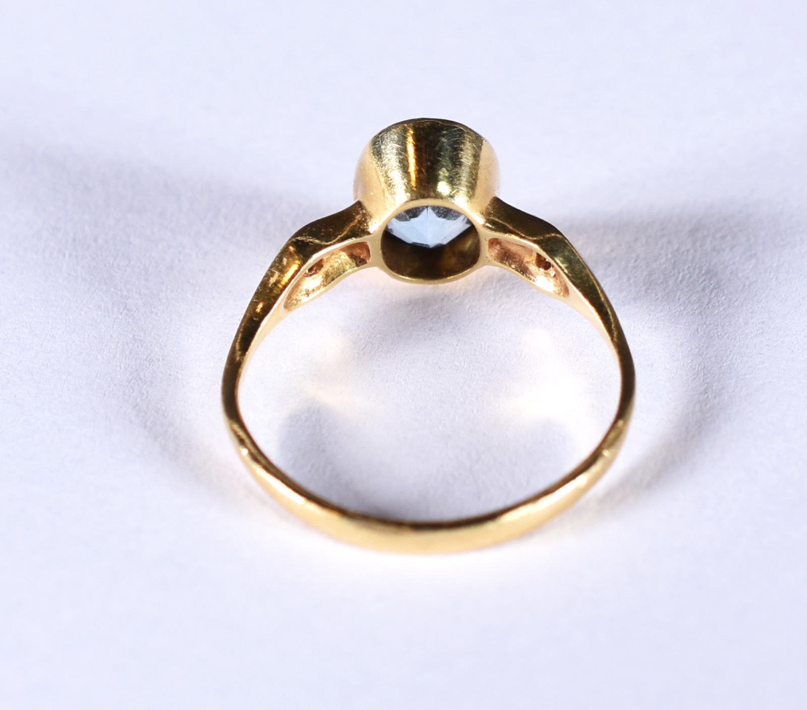 Anel de ouro 18 k, contraste 750 com pedra azul, aro 18 (Por motivos... - foto 3 de 3