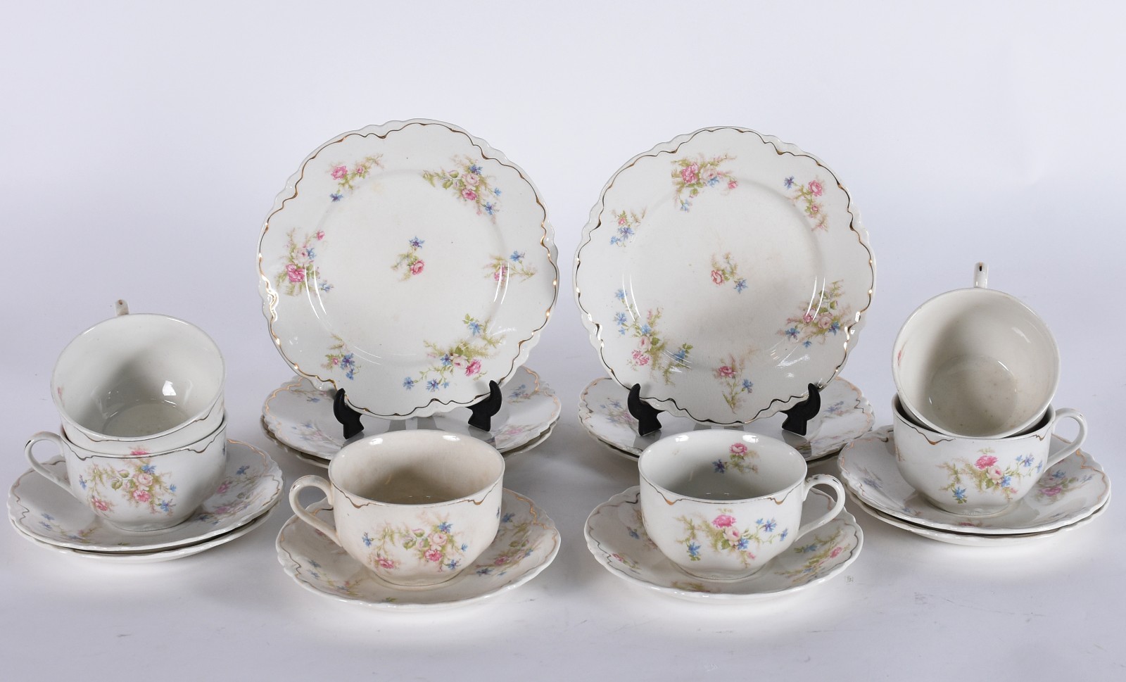 Parte de serviço de porcelana inglesa Johnson Bros England branca com... - foto 1 de 4