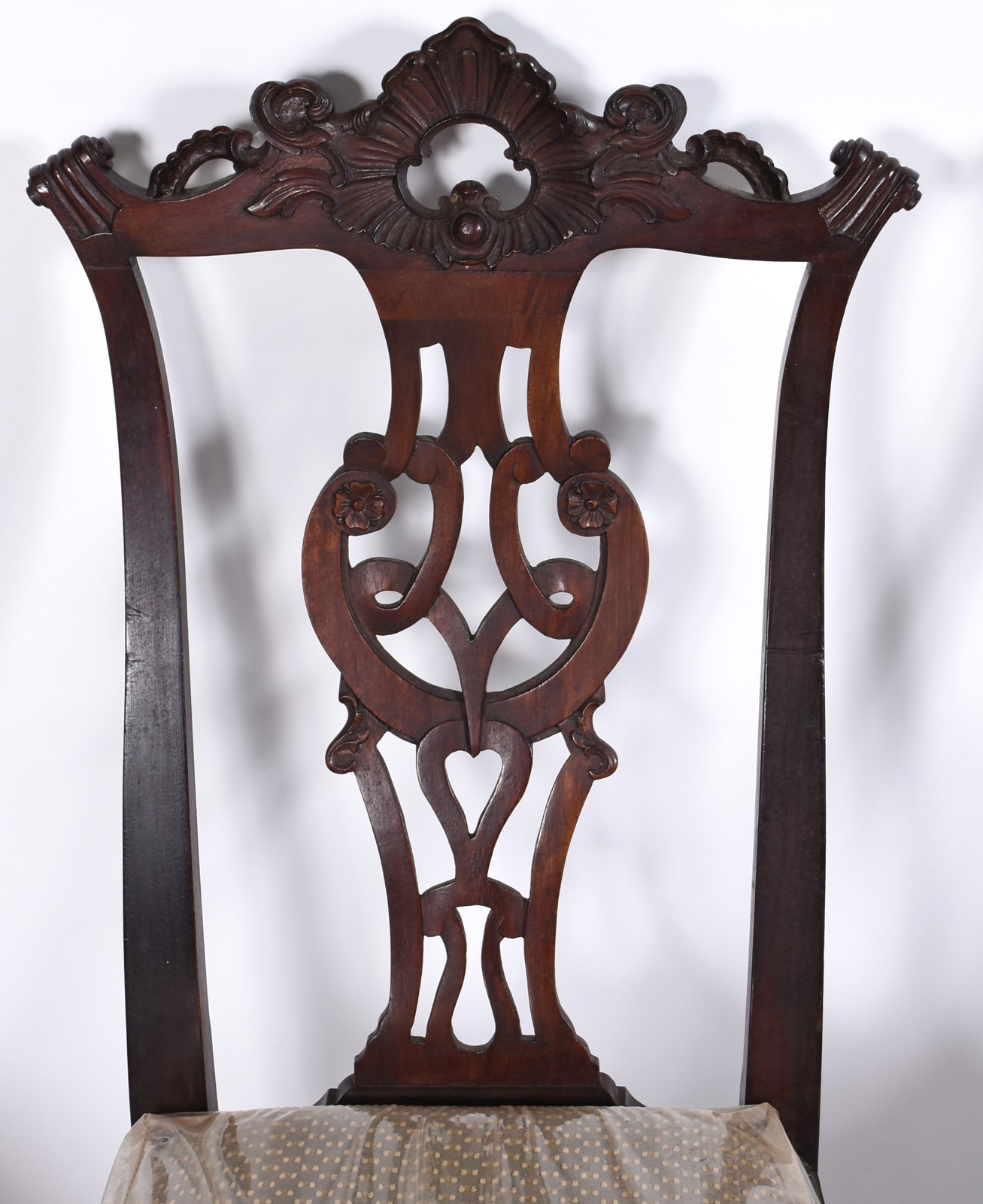 Conjunto com 12 cadeiras de madeira nobre para sala de jantar, estilo... - foto 2 de 5