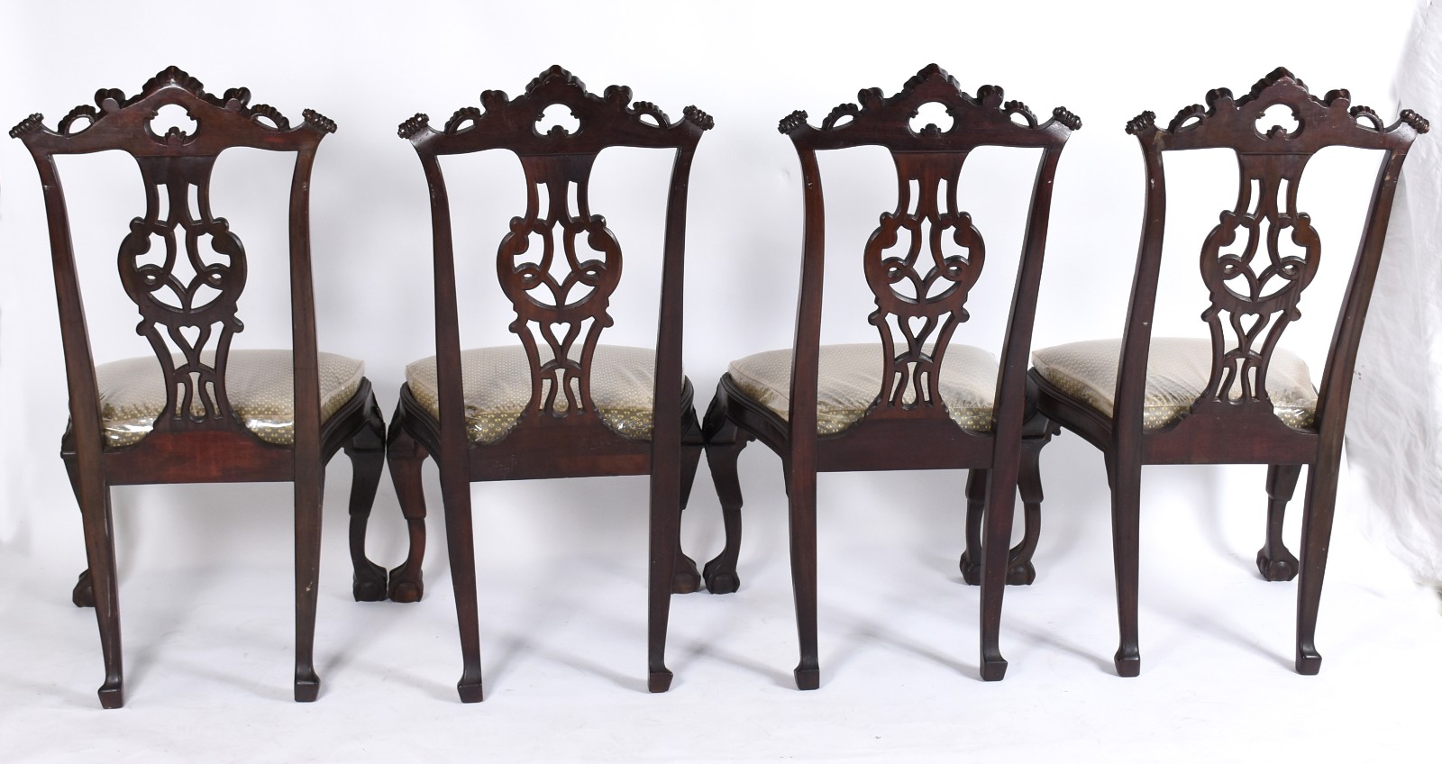 Conjunto com 12 cadeiras de madeira nobre para sala de jantar, estilo... - foto 3 de 5