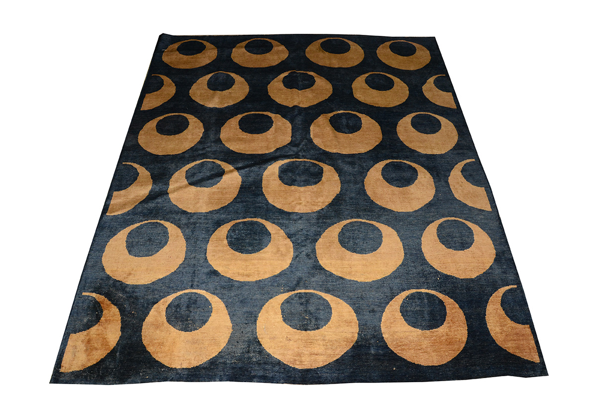 Tapete GABEH medindo: 2,45 X 2,00 m