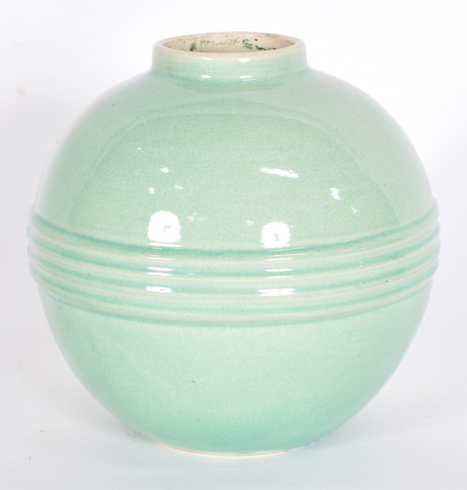 Vaso de cerâmica vitrificada em tons de verde celadon, possivelmente... - foto 1 de 3