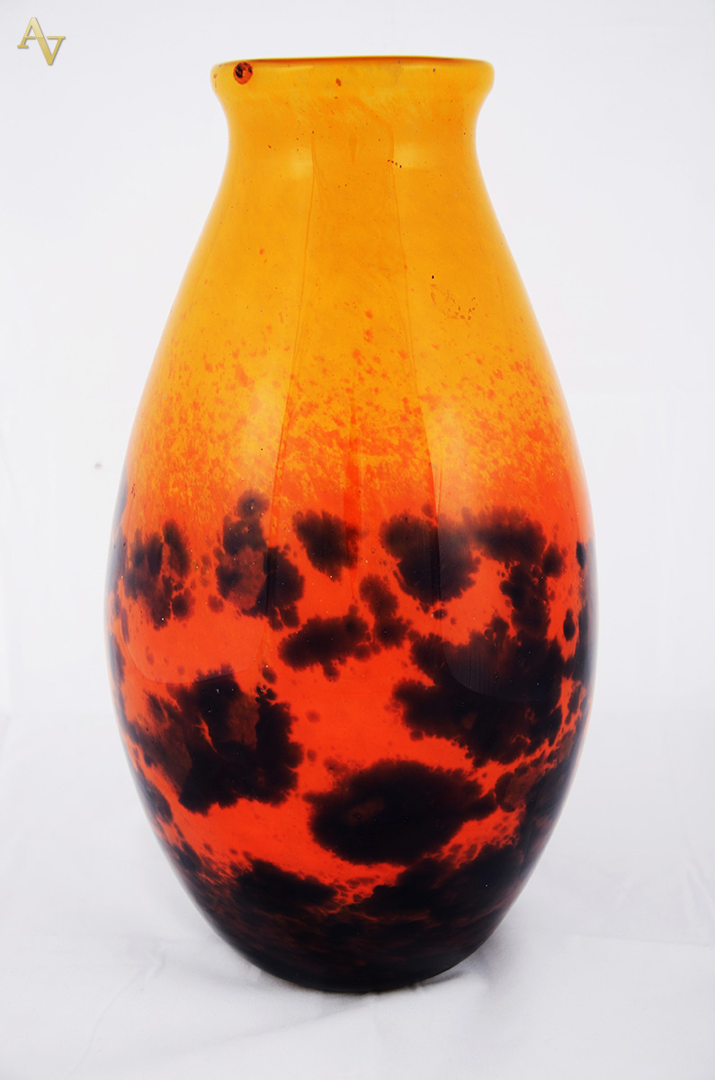 DEGUÉ - Vaso francês Art Noveau em pasta de vidro nas cores laranja...