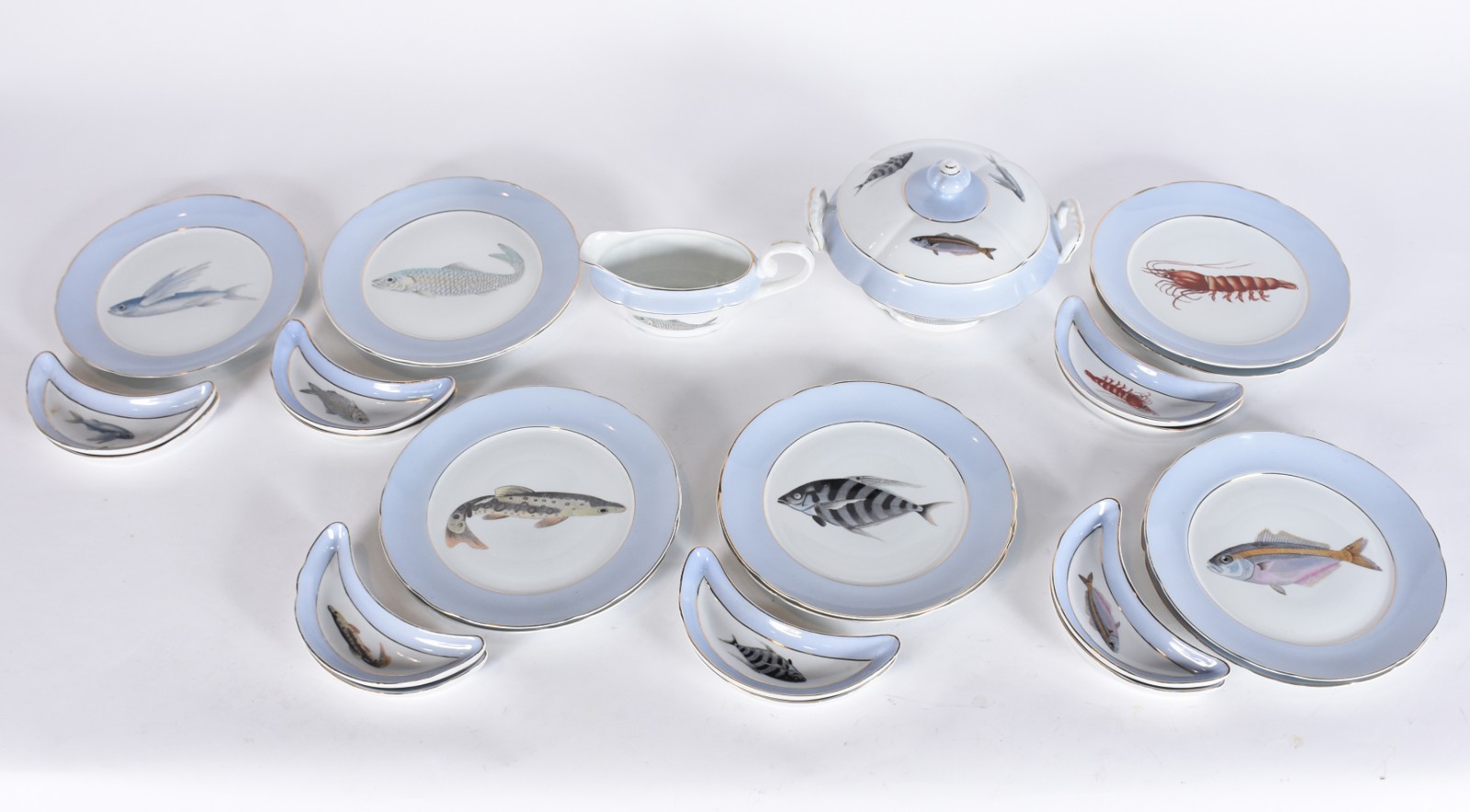 Serviço para peixe de porcelana Real, decorada com figuras marinhas... - foto 1 de 6