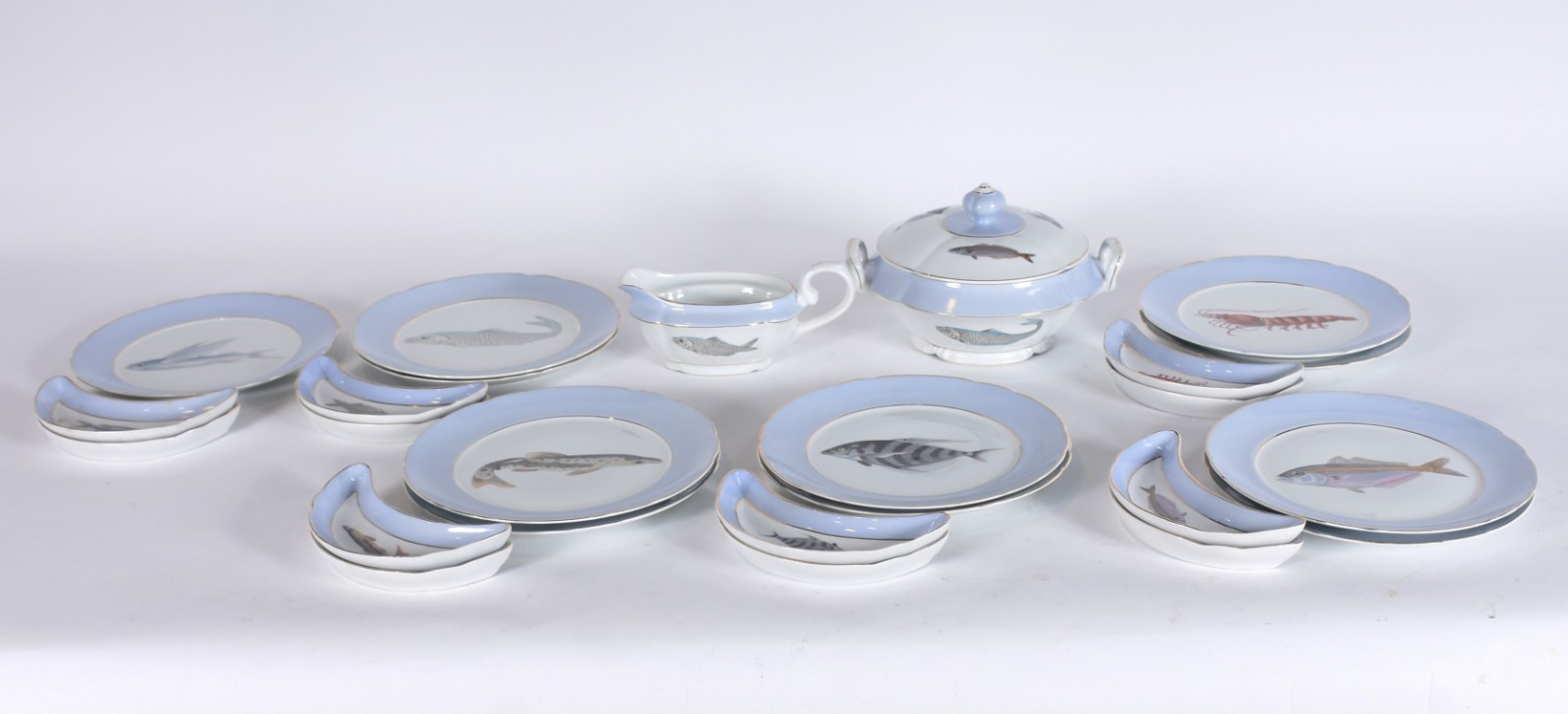Serviço para peixe de porcelana Real, decorada com figuras marinhas... - foto 2 de 6