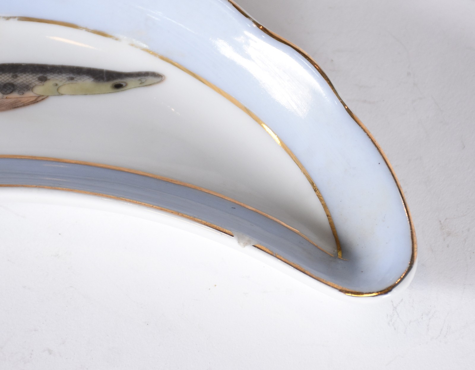 Serviço para peixe de porcelana Real, decorada com figuras marinhas... - foto 5 de 6