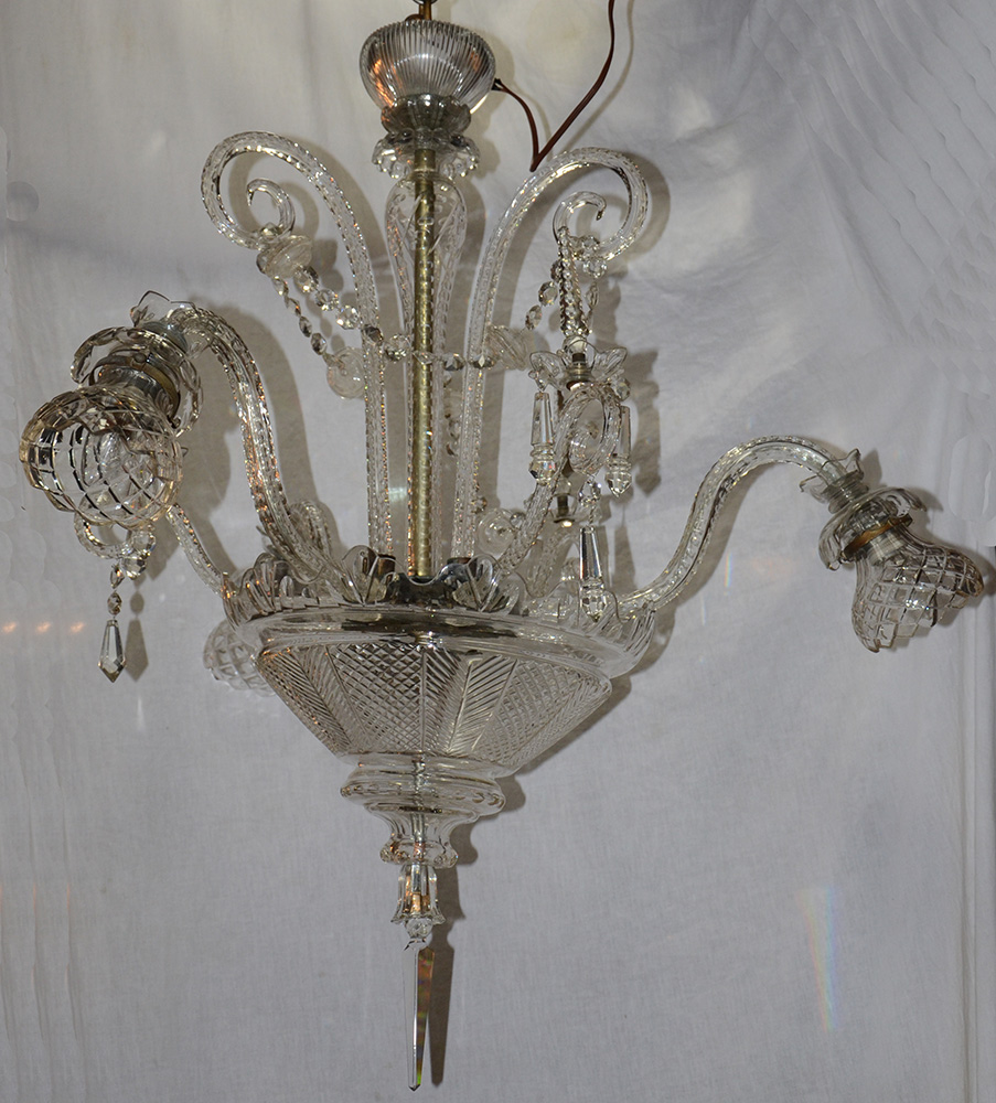 Lustre em cristal europeu para 3 luzes, hastes retorcidas e placas...