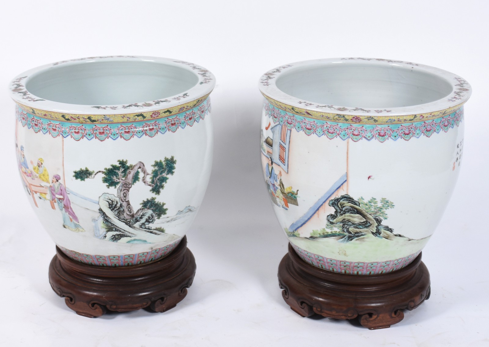 Par de cachepots/aquário de porcelana oriental decorados com figuras... - foto 2 de 6
