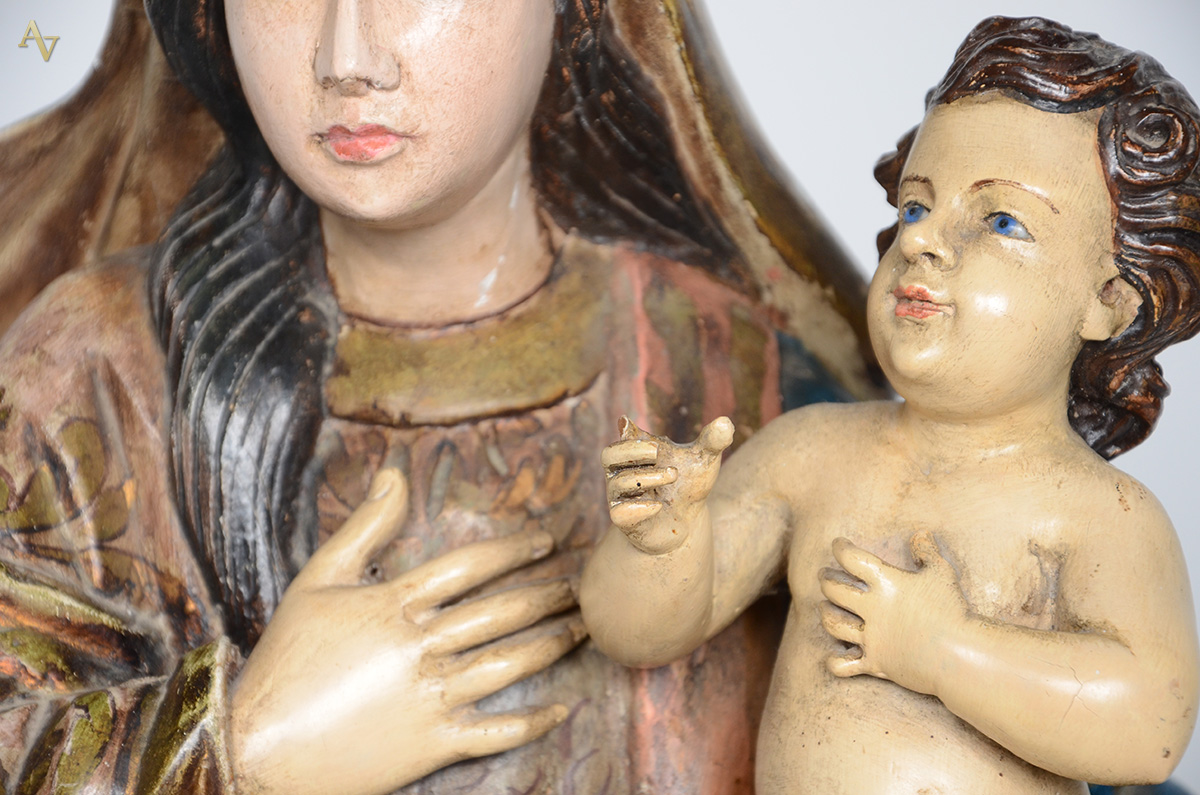 NOSSA SENHORA com menino - Imagem de madeira policromado e olhos de... - foto 3 de 5