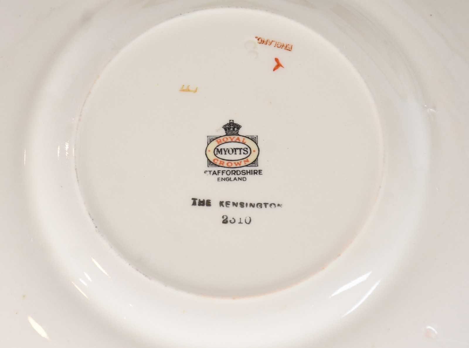 Aparelho de faiança inglesa Royal Crown, borda verde e detalhes... - foto 6 de 6