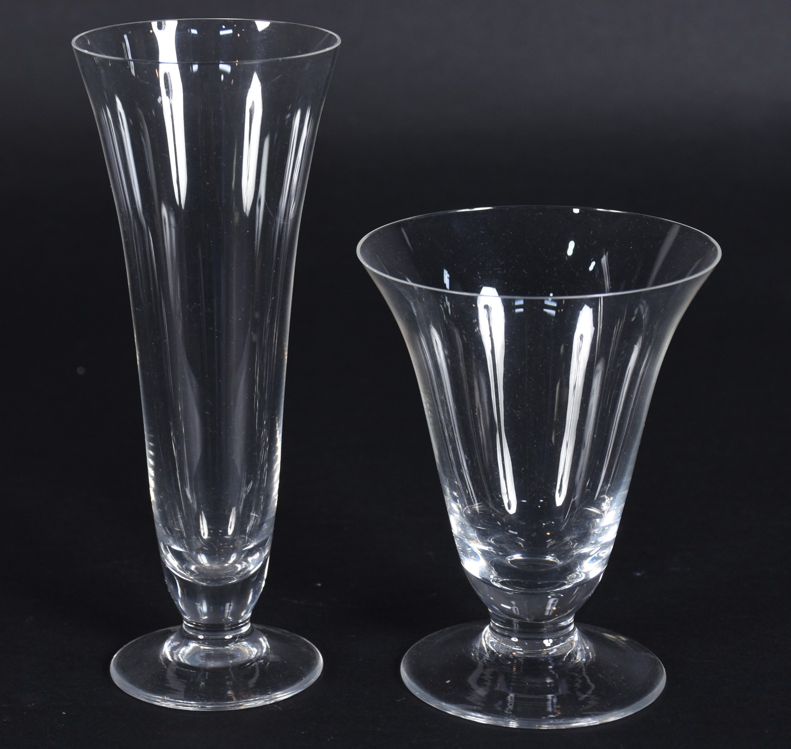 Serviço de copos em fino cristal europeu, sendo: 12 para whisky, 12... - foto 4 de 4