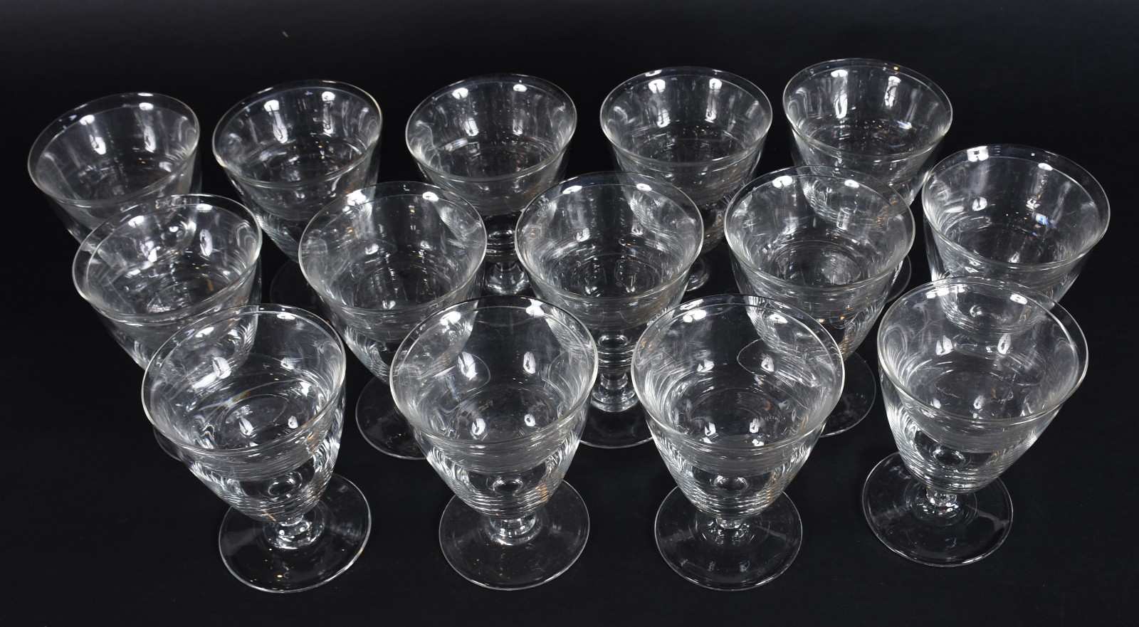 Quatorze taças de cristal para coquetel de camarão. - foto 2 de 4