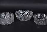 Três bowls de cristal de diversas procedências. - Três bowls de cristal de diversas procedências.